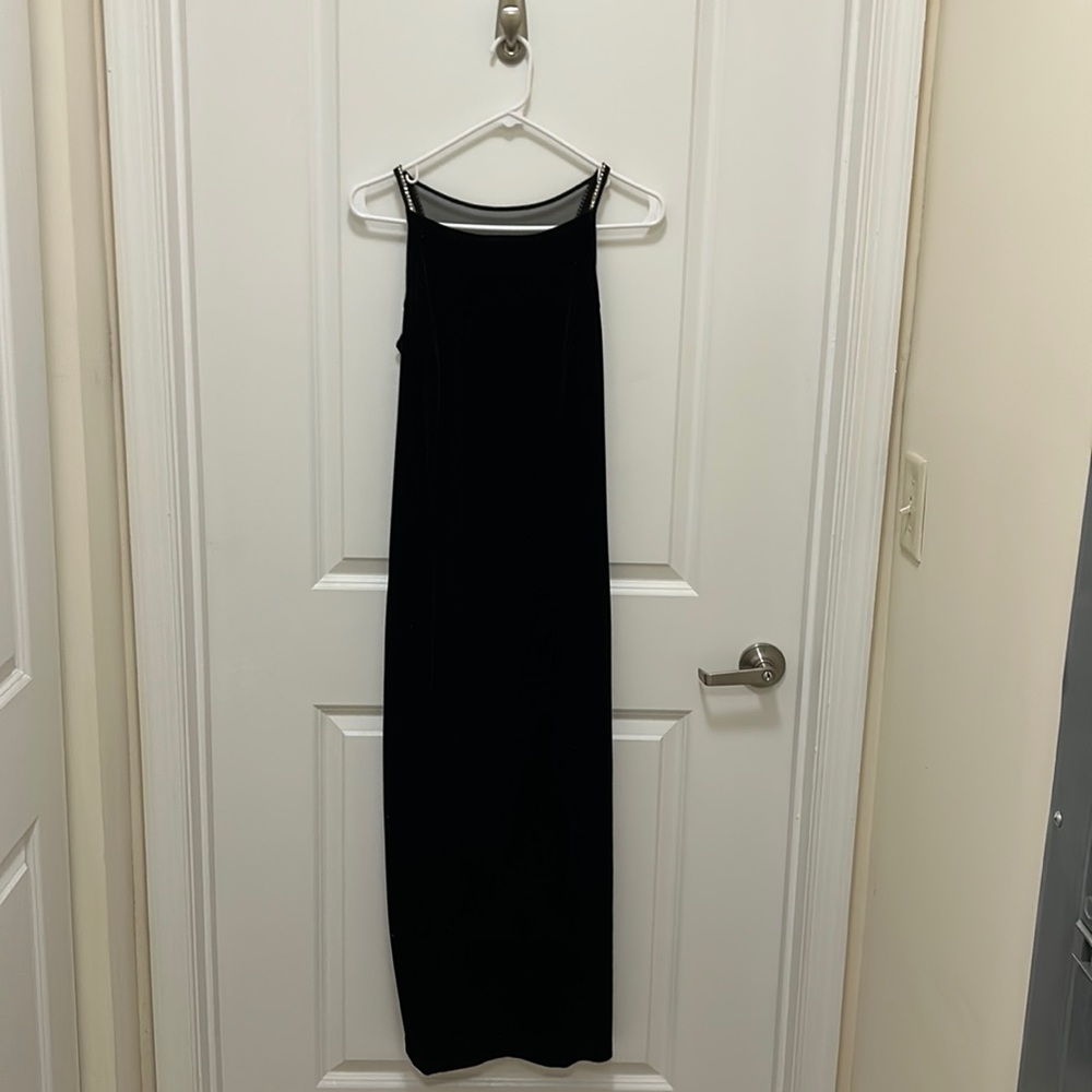 Long velvet black dress
